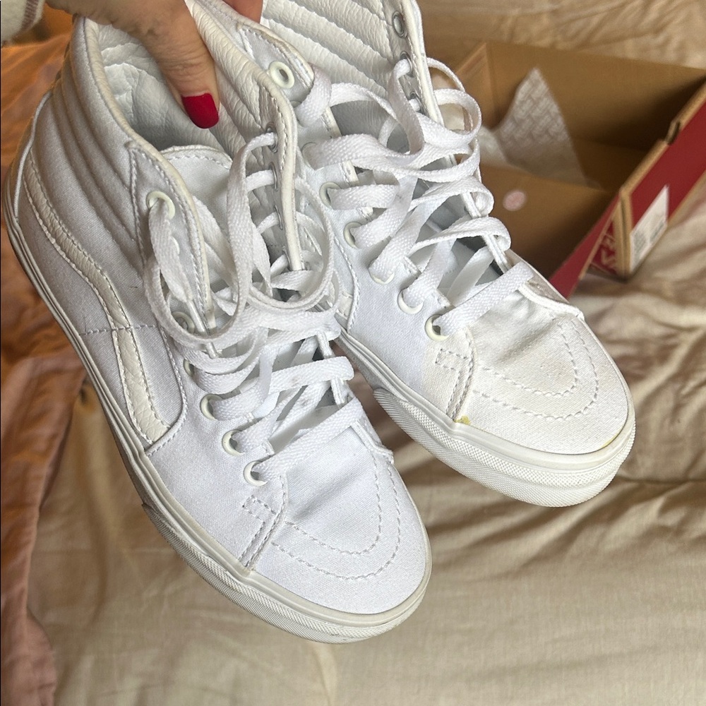 Vans Sk8-Hi True White High-Tops